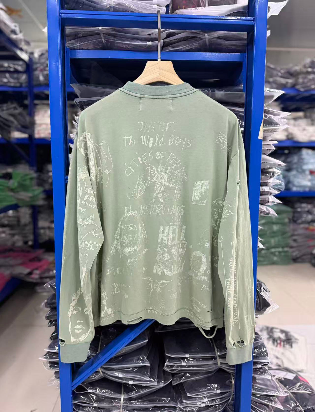 Play Hollywood Vintage‑Wash Green Cropped Long Sleeve T‑Shirt