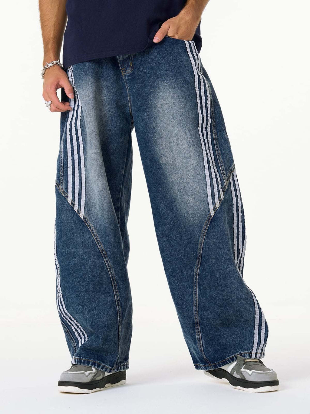 DEMON JEANS